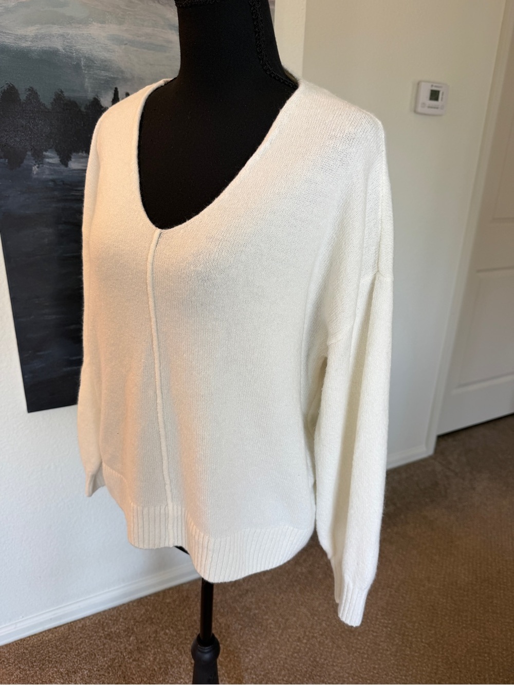 🪩 3/$10 Cream V-Neck Women's Sweater